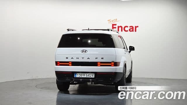 Hyundai Santa Fe 2023 — ფოტო 4/20