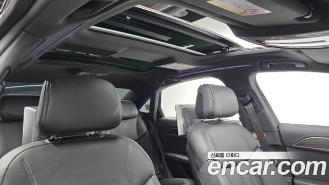 Audi A8 2023 — Photo 12/20