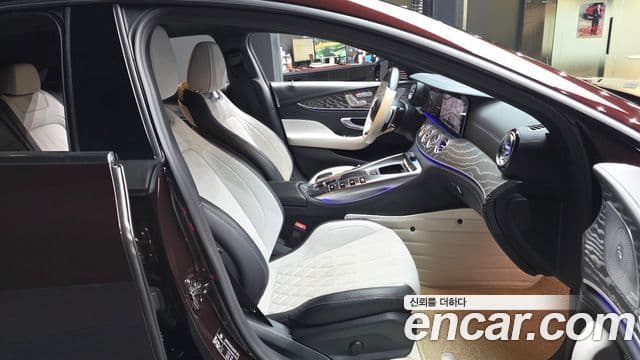 Mercedes-Benz AMG GT 2022 — Фото 12/20