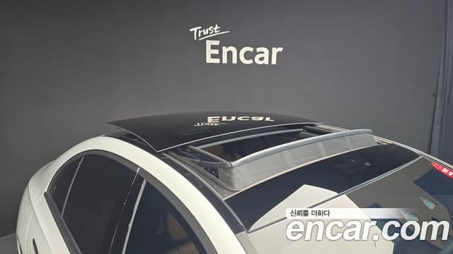 Mercedes-Benz E-Class 2025 — Şəkil 18/20