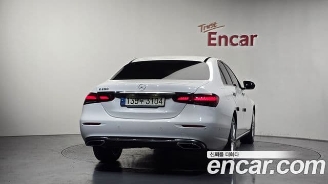 Mercedes-Benz E-Class 2021 — Şəkil 3/20