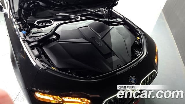 BMW i7 2023 — Şəkil 19/35