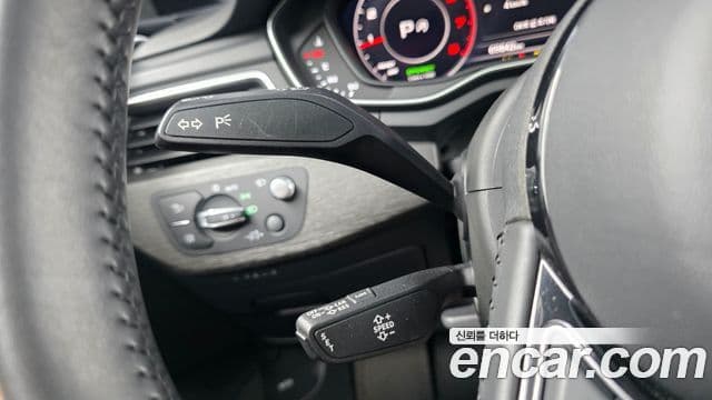 Audi A4 2019 — Photo 9/31
