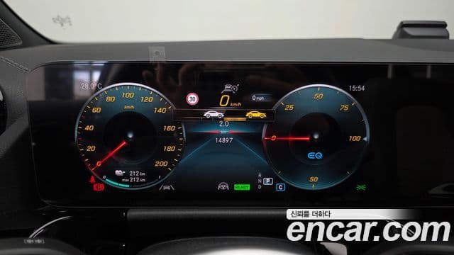 Mercedes-Benz EQA 2023 — ფოტო 20/32