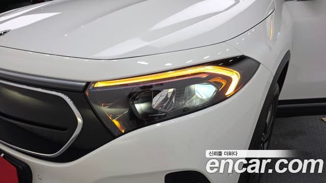 Mercedes-Benz EQA 2023 — ფოტო 9/32