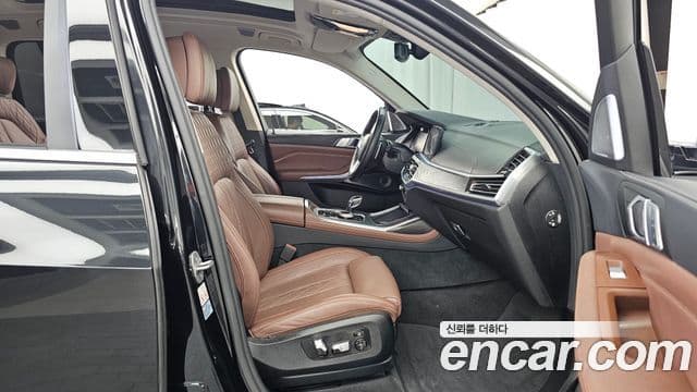 BMW X7 2021 — Photo 12/20