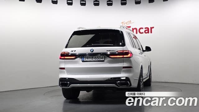 BMW X7 2025 — Photo 19/20