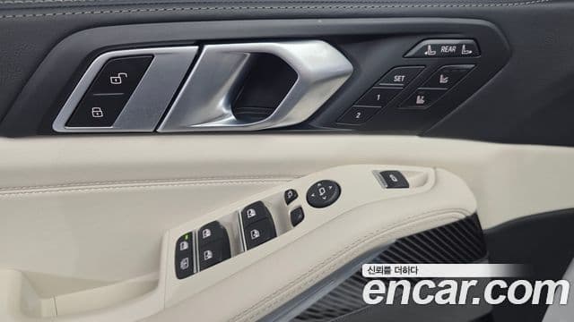 BMW X7 2025 — Photo 13/20