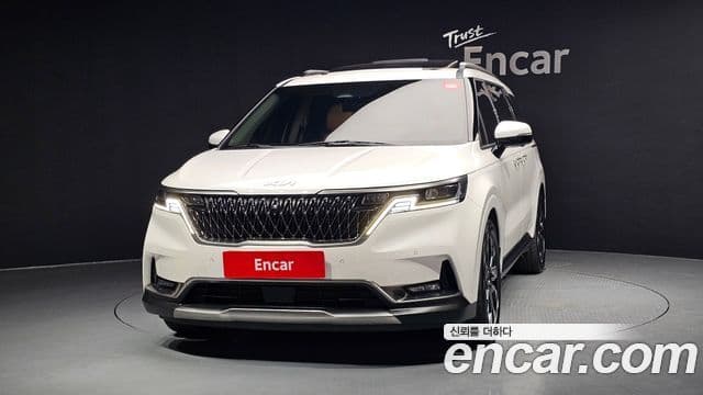 Kia Carnival 2023 — ფოტო 3/20