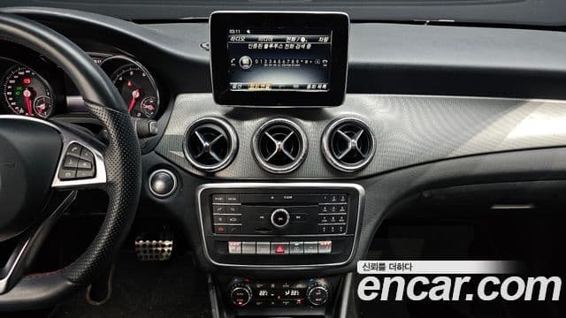 Mercedes-Benz CLA-Class 2018 — ფოტო 11/33