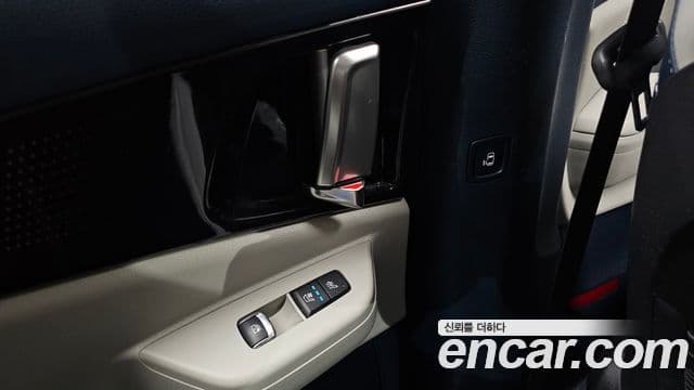 Kia Carnival 2024 — фото 18 из 20