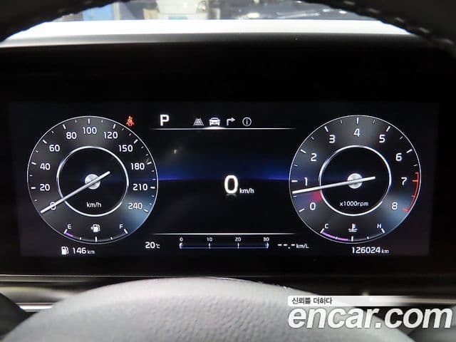 Kia Carnival 2022 — ფოტო 7/20