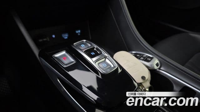 Hyundai Sonata 2019 — ფოტო 9/20