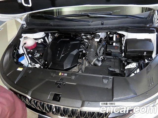Kia Carnival 2023 — фото 5 из 20