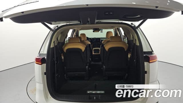 Kia Carnival 2021 — Фото 20/20
