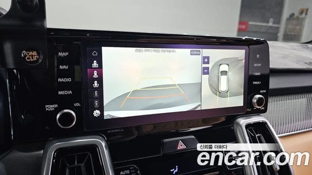 Kia Sorento 2021 — ფოტო 14/20