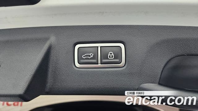 Kia Sorento 2021 — ფოტო 16/20