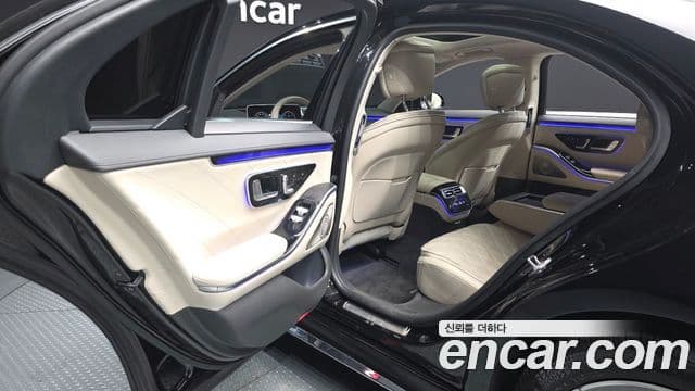 Mercedes-Benz S-Class 2022 — Photo 32/34