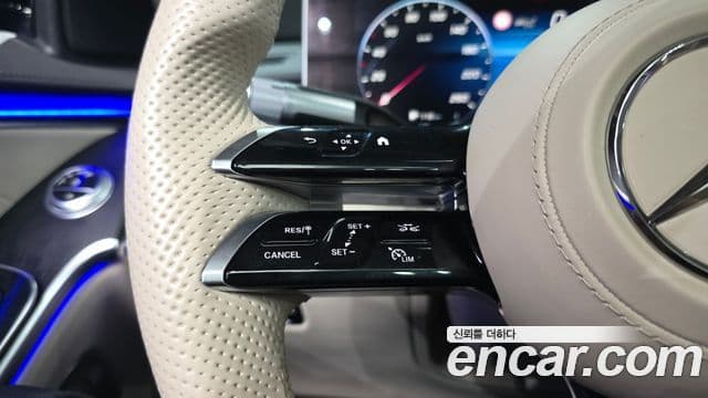 Mercedes-Benz S-Class 2022 — Photo 2/34