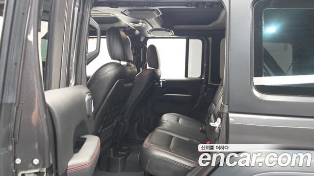 Jeep Wrangler 2023 — ფოტო 12/20
