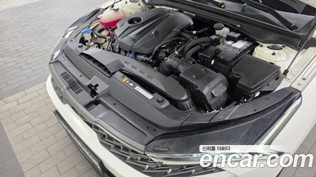 Kia K5 2022 — ფოტო 5/20