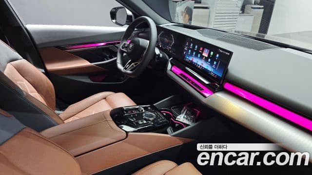 BMW 5 Series 2025 — ფოტო 19/20