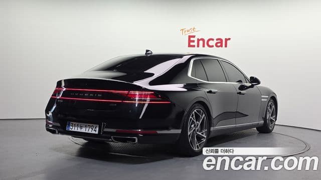 Genesis G90 2022 — Photo 14/34