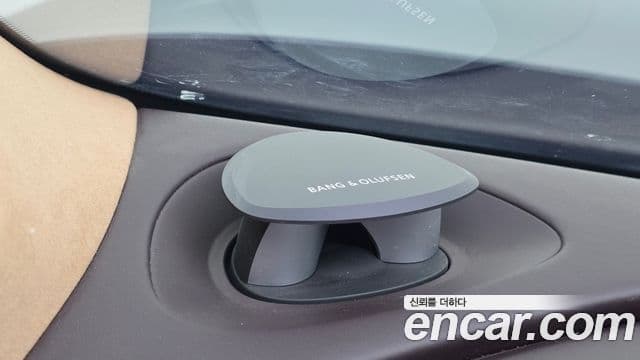 Genesis G90 2022 — Photo 7/34