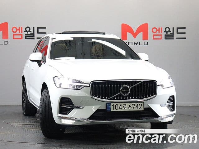 Volvo XC60 2023 — ფოტო 1/20