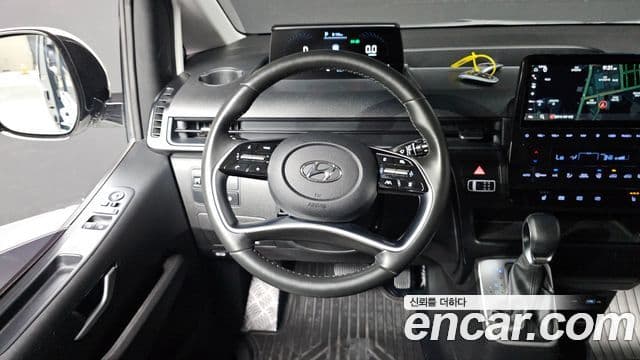Hyundai Staria 2022 — ფოტო 12/20