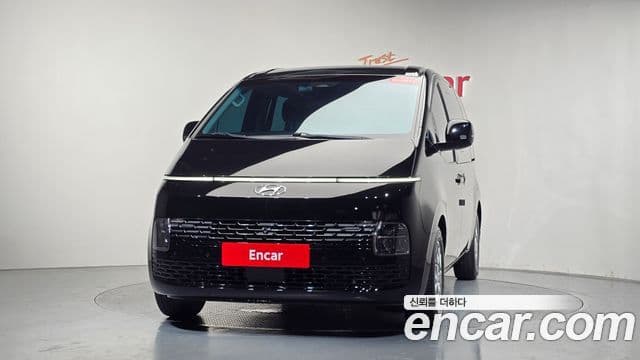Hyundai Staria 2021 — ფოტო 3/20