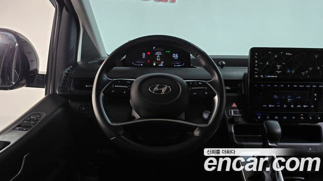 Hyundai Staria 2021 — ფოტო 13/20