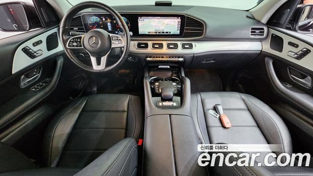Mercedes-Benz GLE-Class 2020 — ფოტო 7/20