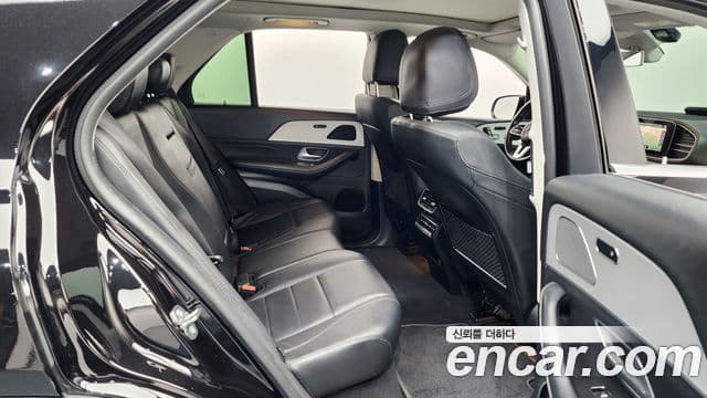 Mercedes-Benz GLE-Class 2020 — ფოტო 11/20