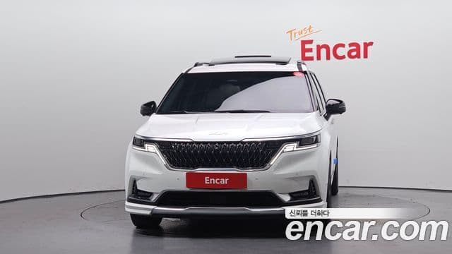 Kia Carnival 2021 — ფოტო 2/20