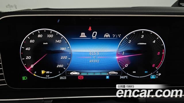 Mercedes-Benz GLE-Class 2023 — Фото 8/20