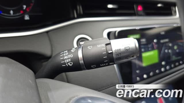 Land Rover Range Rover Evoque 2020 — Photo 8/32