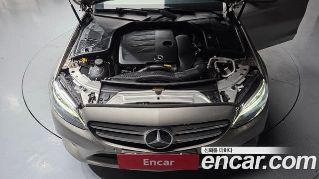 Mercedes-Benz C-Class 2020 — ფოტო 6/20