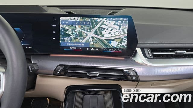 BMW iX1 2024 — ფოტო 7/20