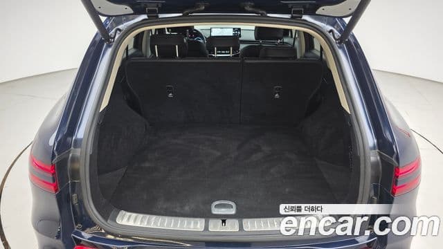 Genesis GV70 2022 — фото 20 из 20