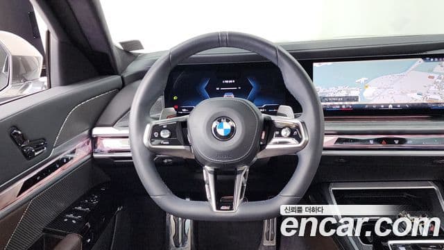 BMW 7 Series 2023 — Фото 12/20
