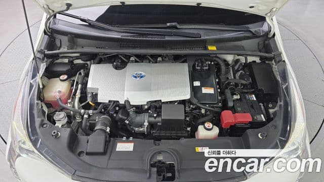 Toyota Prius 2018 — Şəkil 4/20