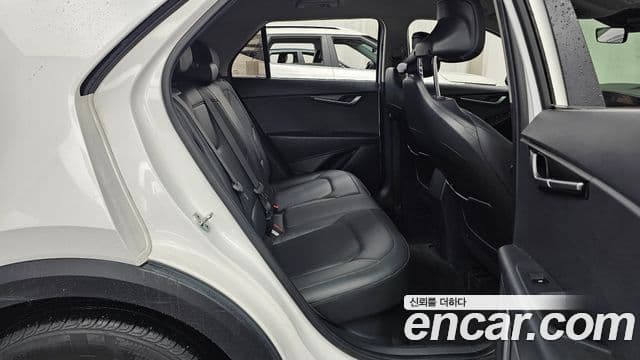 Kia Niro 2022 — Фото 12/20