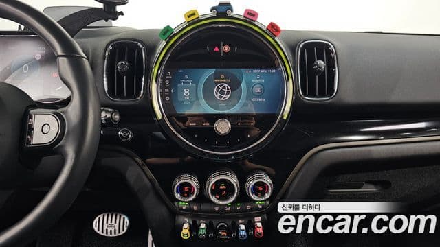 Mini Cooper Countryman 2024 — ფოტო 19/20