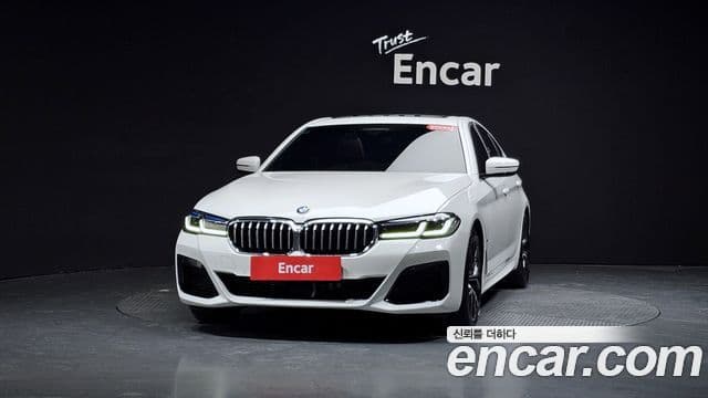 BMW 5 Series 2023 — фото 3 из 20