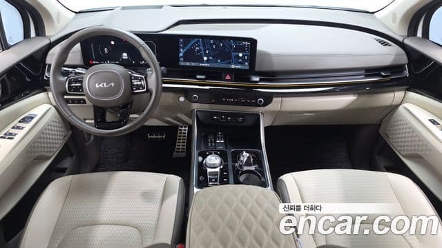 Kia Carnival 2024 — Şəkil 7/20