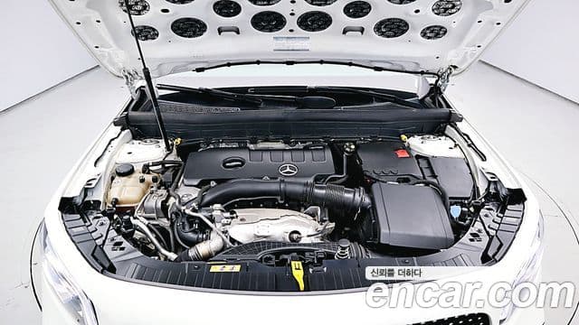 Mercedes-Benz GLB-Class 2021 — фото 15 из 19