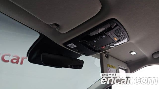 Kia Carnival 2025 — ფოტო 17/20