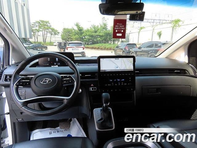 Hyundai Staria 2023 — фото 9 из 20