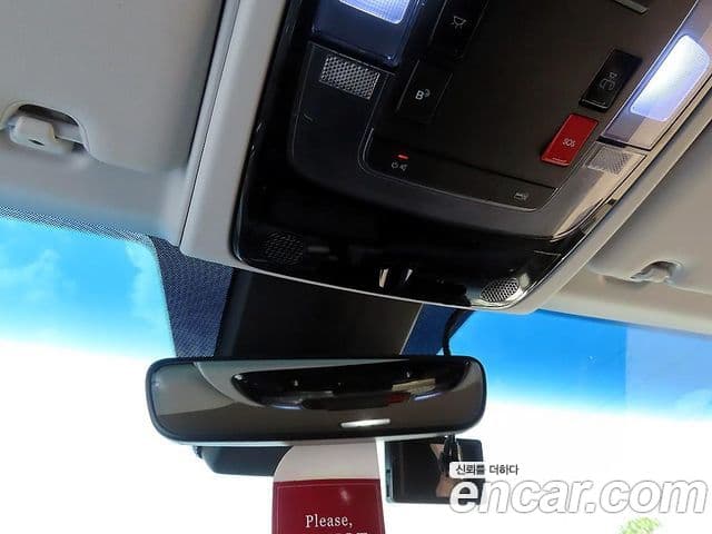Hyundai Staria 2023 — фото 13 из 20